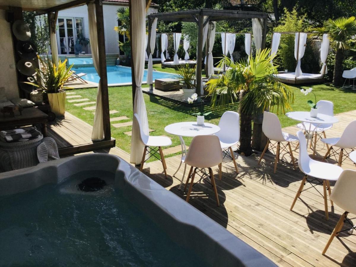 Buddha Beach Thoiry Thoiry (Yvelines) Exterior foto