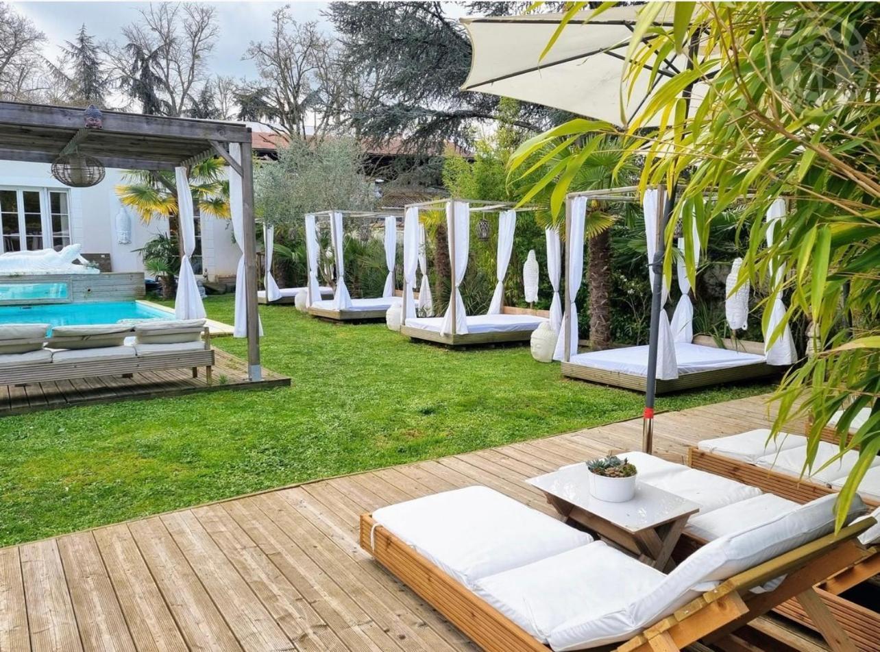 Buddha Beach Thoiry Thoiry (Yvelines) Exterior foto